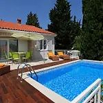 Vacation Oleandra